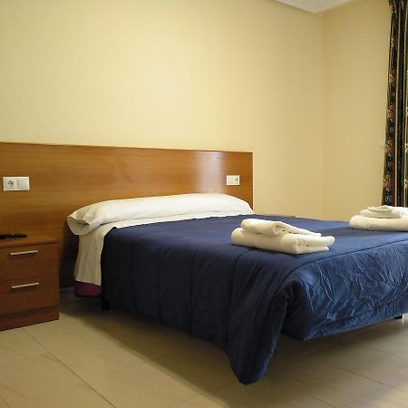 Hostal Orly Camponaraya ภายนอก รูปภาพ