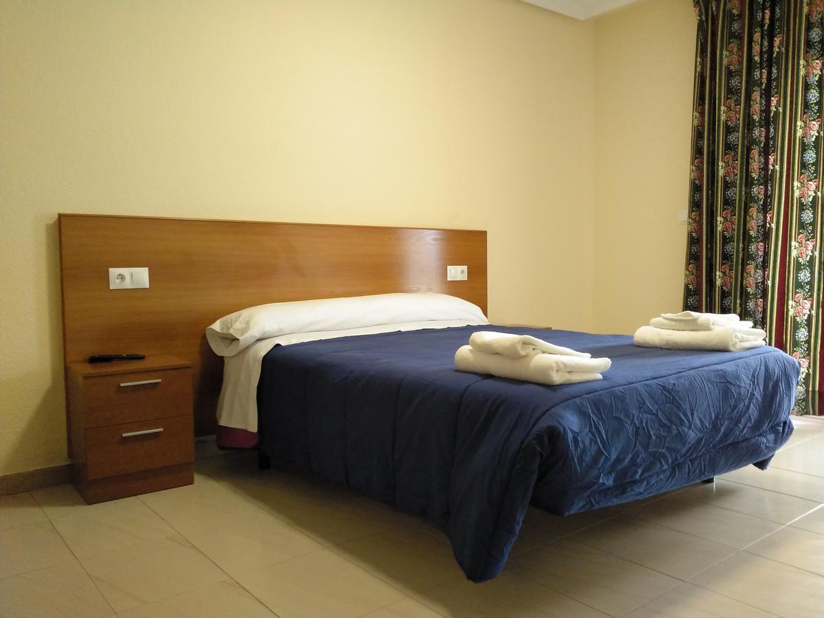 Hostal Orly Camponaraya ภายนอก รูปภาพ