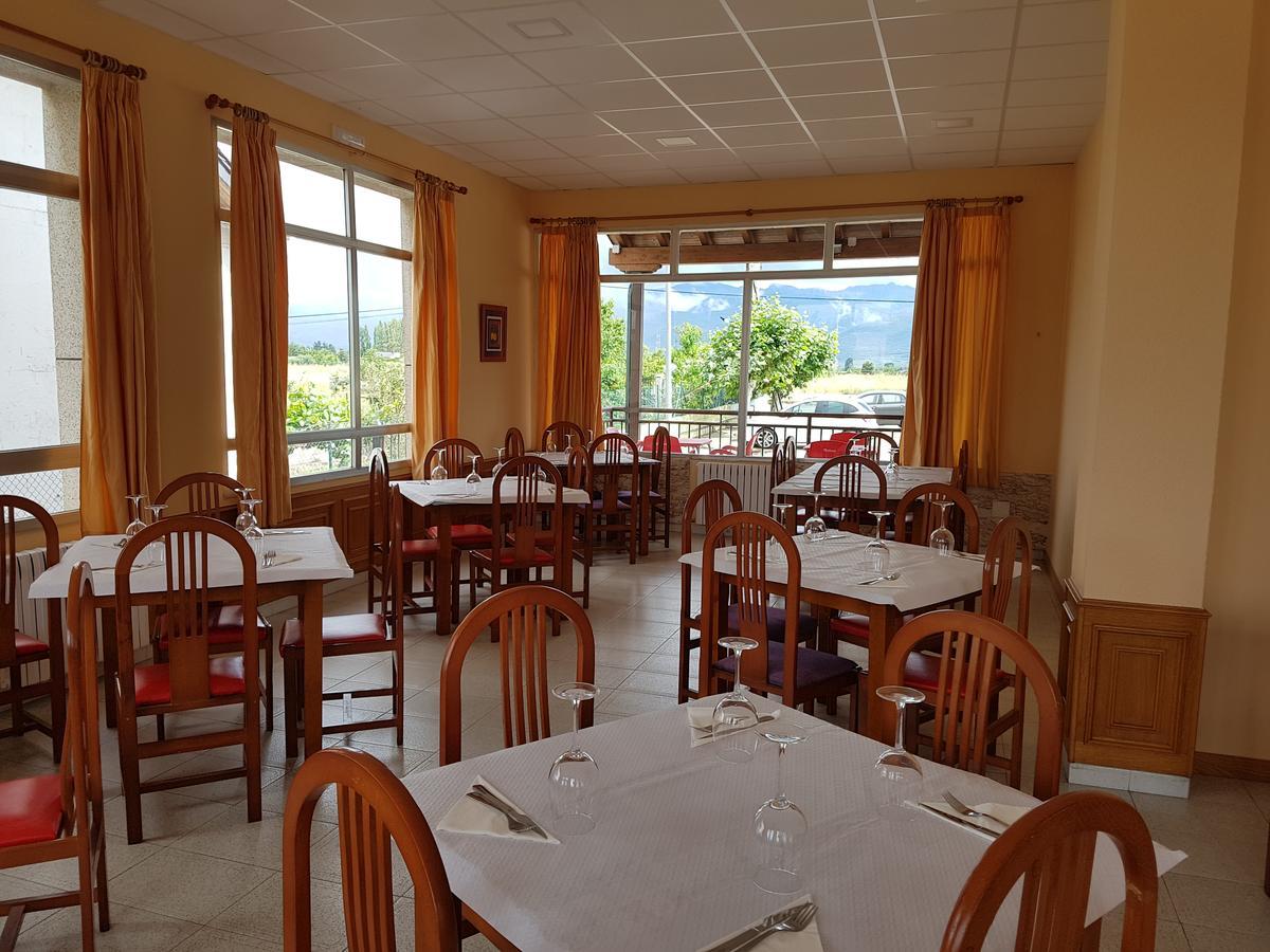Hostal Orly Camponaraya ภายนอก รูปภาพ